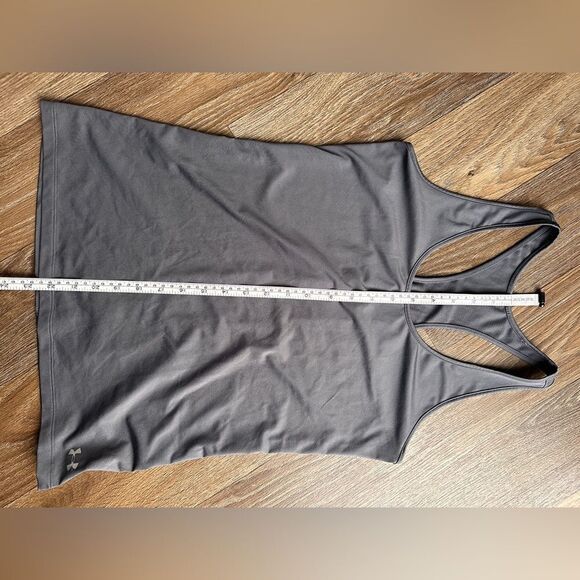 Under Armour Racer Tank Heatgear
Racer Tank Top - Womens size M - Harbo… - Picture 6 of 16